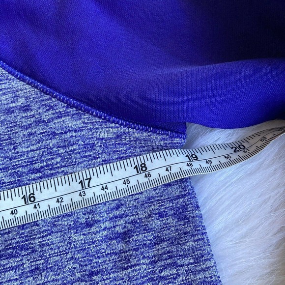 Under Armour Hoodie Sz XS Royal Blue Hooded Sweatshirt Thumbholes Workout Womens - Picture 6 of 8